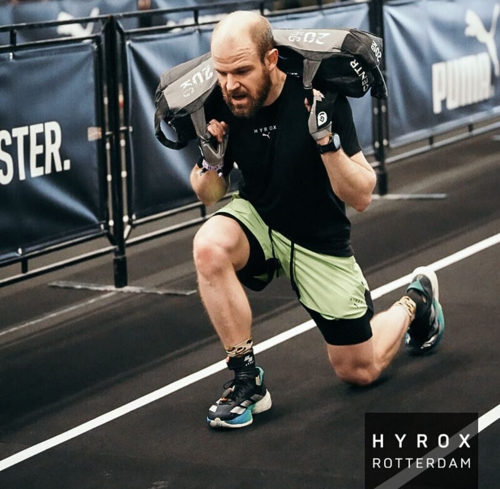 Lunges für den HYROX sind gut im Home Gym zu trainieren
